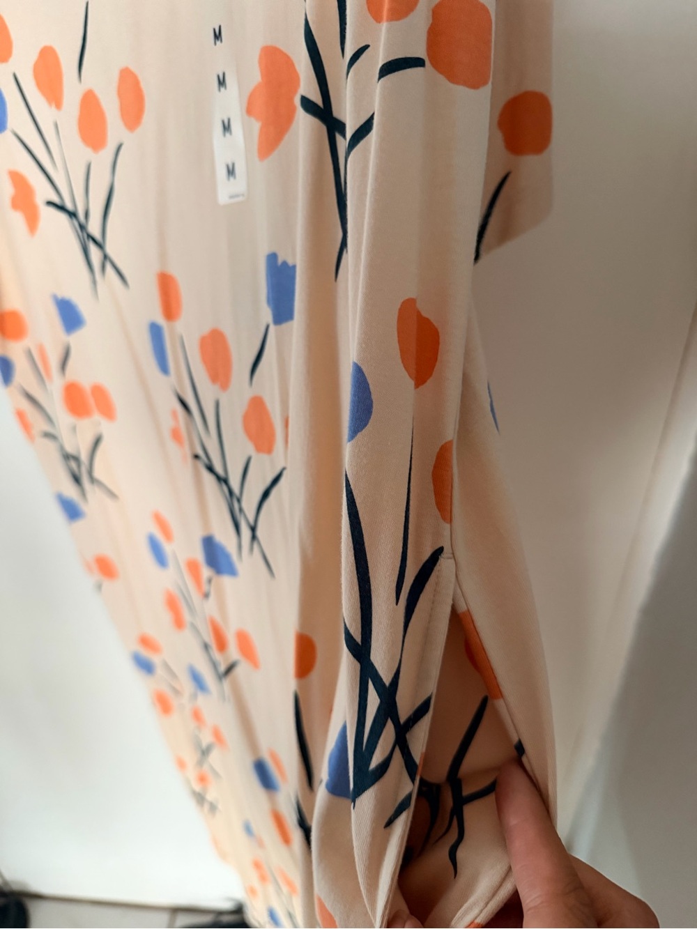 Marimekko x Uniqlo Limited Edition Floral V-Neck Short-Sleeved Midi Dress size M - Picture 5 of 5
